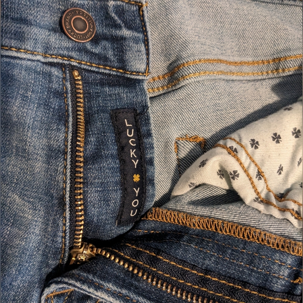 Lucky Brand 221 Straight Jeans